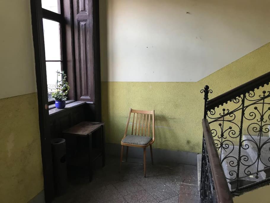 Perfect Location,Newly Decorated Modern, Large Place 60 M2, Really Quiet So You Can Have A Good Night Sleep, Ac, Netflix, Smart Tv, High-Speed Internet, World Famous New York Cafe Only 10 Minutes Walk بودابست المظهر الخارجي الصورة